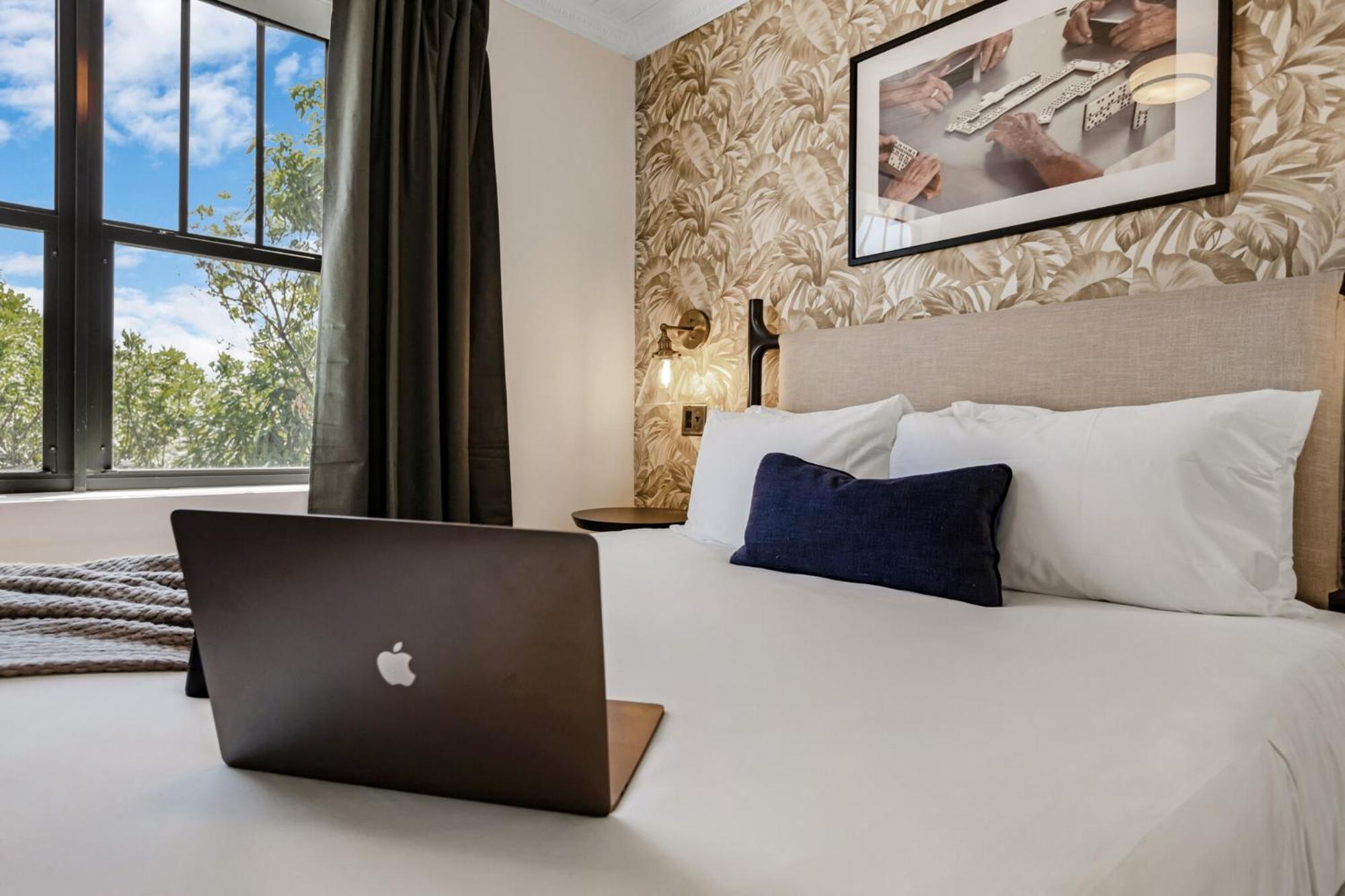 Roami At Tower Hotel - Calle Ocho Miami Dış mekan fotoğraf